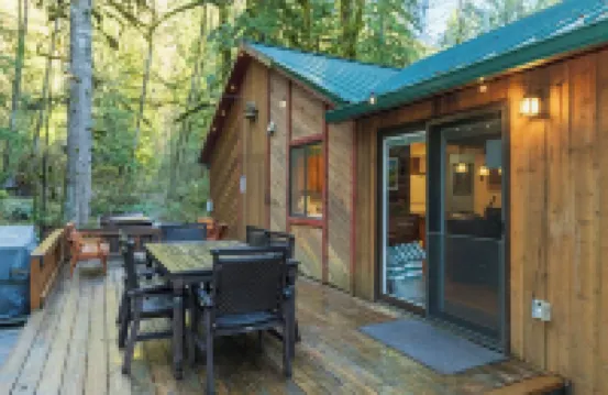 MTN Cabin-Hot Tub-Fire Pit-Games-Sleeps 10!!