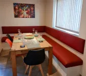 Spacious bungalow with large garden in middle of a medieval village Hotels in Long Melford