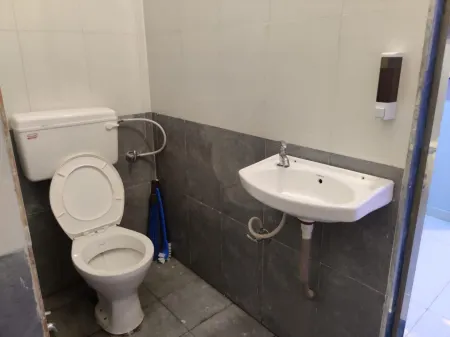 Prion Pods Отели рядом с достопримечательностью «Мирасол Лейк Гарден»