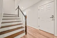 Stylish Townhome | Perfect for Family Gatherings & Events