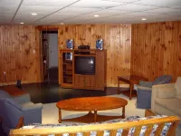 PRISTINE SUNSET LAKE-200'  FRONTAGE private dock Hotels in Alton