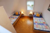 Ferienwohnung im Dachgeschoss 35 qm Platz für 1 bis 3 Personen Hoteles en Villingen-Schwenningen