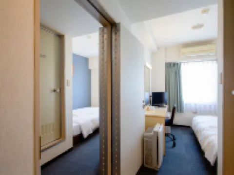 Super Hotel Matsuyama โรงแรมใกล้Himegin Hall