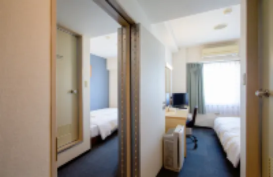 Super Hotel Matsuyama Hotels near Ishitegawa Park
