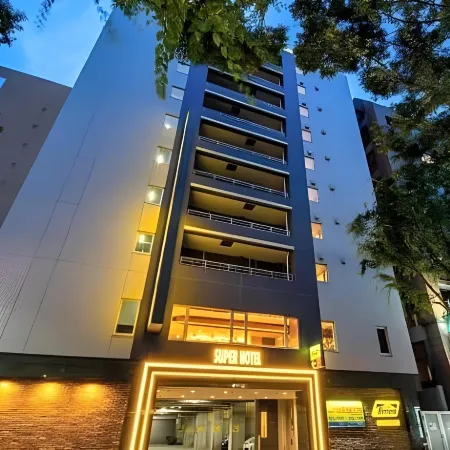 Super Hotel Shinyokohama Отели рядом с достопримечательностью «Железнодорожная станция Кикуна»
