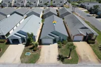 Welcome to the newly updated 2 bedrooms 2 bath vacation rental home Hotels near Lyndell Centre