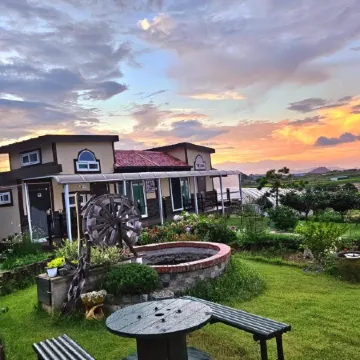 Wando Yonghyeonine Pension