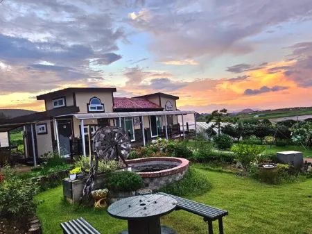 Wando Yonghyeonine Pension Отели в г. Вандо