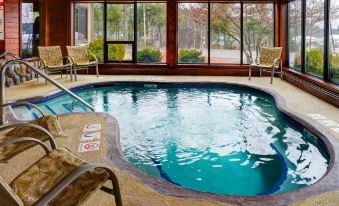 The Pointe Hotel and Suites