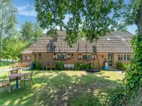 Attractive Farmhouse in Giethoorn with Garden Hoteles cerca de Museum Giethoorn 't Olde Maat Uus