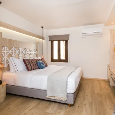 Cressa Suites