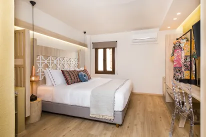 Cressa Suites