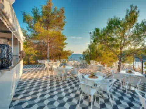 Gava Waterman Milna Resort – All Inclusive