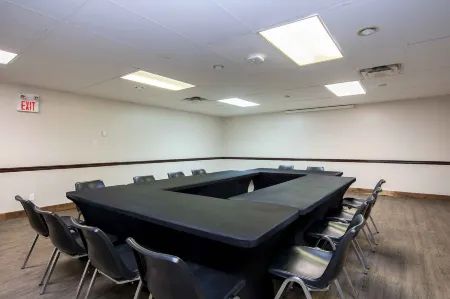 Sandman Hotel Terrace Отели в г. Kitimat-Stikine E