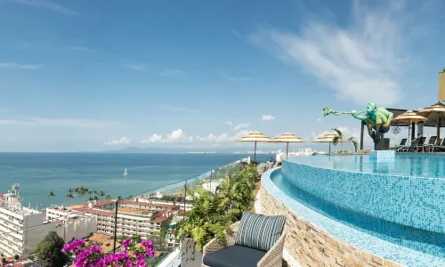 Pinnacle Resorts 179 - Adults Only