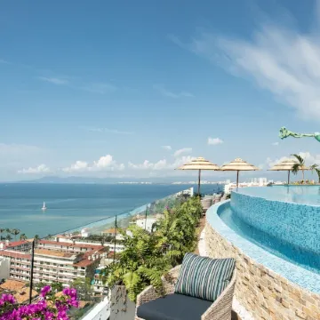 Pinnacle Resorts 179 - Adults Only