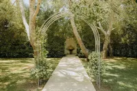 Losari Retreat Hotels in Bramley