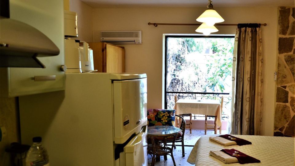 Apartments Zoumperi