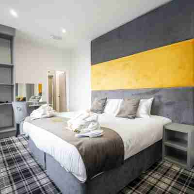 42 Apart-Hotel Rooms