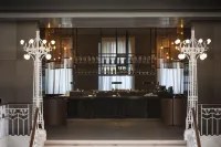 Kozmo Hotel Suites & Spa - Small Luxury Hotels of the World - 5-Star