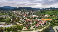 Nad Potokiem, Sun & Snow فنادق في Krynica Zdroj