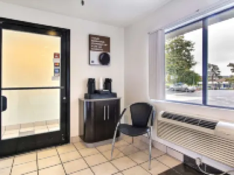 Motel 6 Watsonville, CA - Monterey Area Hotels in Santa Cruz County
