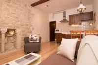 Apartments Sunny Town Hotels in Trpanj