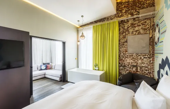 荷利根斯塔特酒店