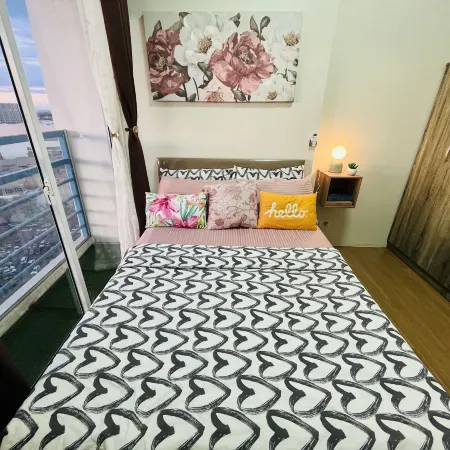The Elevated Abode - ComfyCosy 1-Br at the Loop