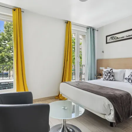 Hôtel le National Clichy Paris