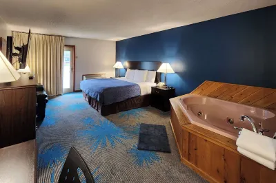 Econo Lodge Lakeshore Hotels in Manistique