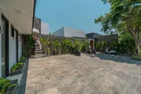 Villa Selikur 1 - Spacious 3BR Villa in Seminyak! Perfect location! Hotel a 