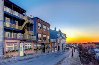 North House - Hôtel Automatisé Manoir des Remparts Hotels near Quartier Petit Champlain