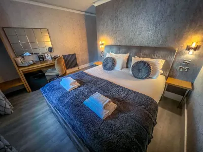 Quayside Hotel & Bar