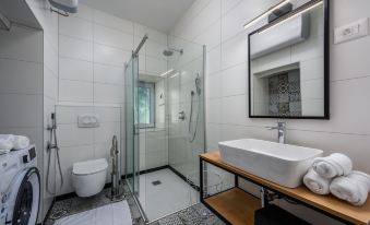 Modern Apartment in City Center