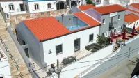 Queen of the bay pearl of carvoeiro