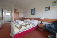 Hotel Breidavik - Homestays