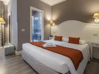 Domus Castrense Hotels near Santa Prassede