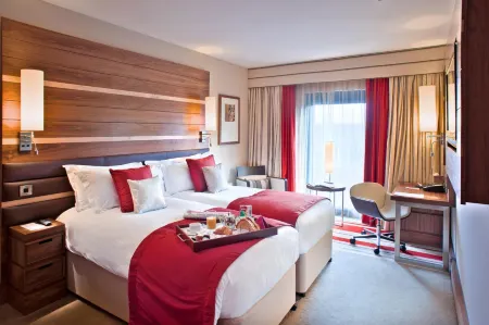 Casa Hotel Отели рядом с достопримечательностью «Колледж Честерфилд»