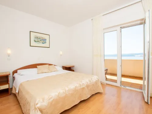Snug Apartment in Celina with Swimming Pool