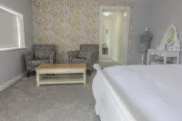 The Sleep-Inn Hare Hotels in Whitstable