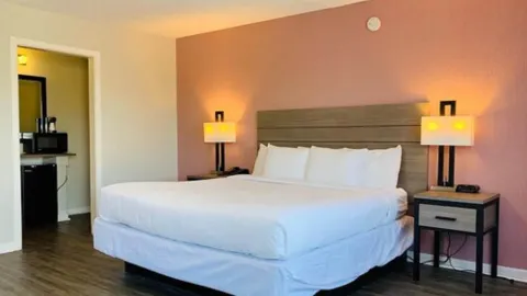 Econo Lodge Inn & Suites in Abilene