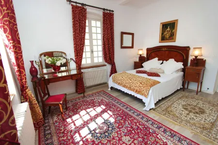 Villa Aimée Luxury Apartments with Heated Pool Отели в г. Ардеш