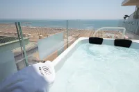 Unico Hotel Caorle - Bathtub
