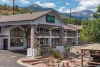 Quality Inn & Suites Manitou Springs at Pikes Peak Hotels in Manitou Springs