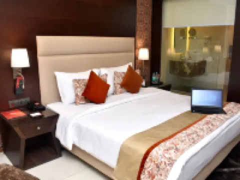 Lords Plaza Surat Hotéis em Surat