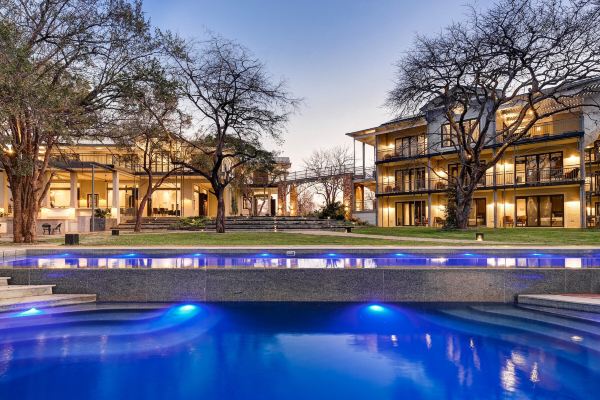 Palm River Hotel