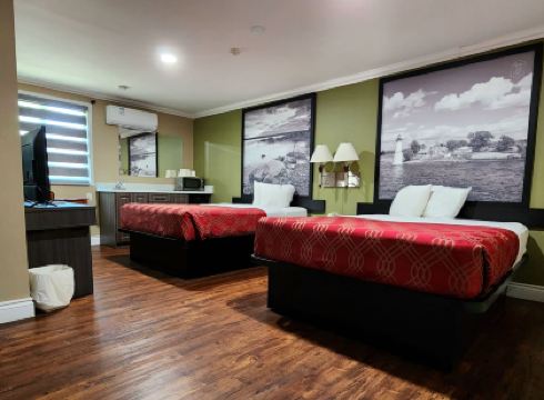 Super 8 by Wyndham Pembroke