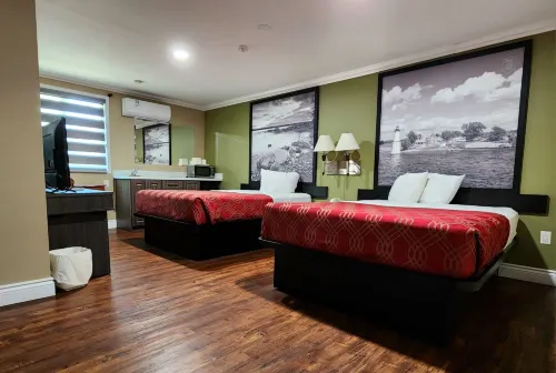 Super 8 by Wyndham Pembroke