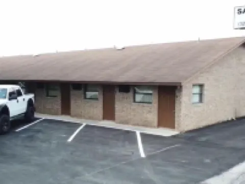 Sabinal Inn Hotels in Uvalde County